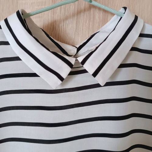 Esprit striped blouse with collar like new