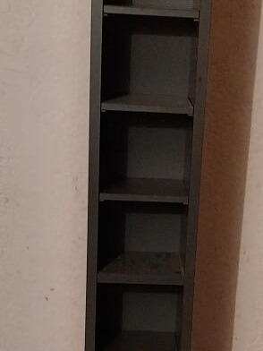 CD shelf like new, 11 shelves