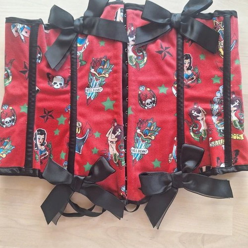 Hell Bunny Tattoo-Print Corset size M like new, red and black