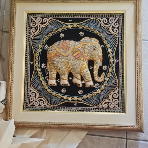 Framed artwork like new with handmade elephant from Thailand