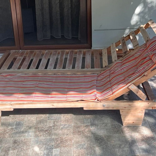 Professional Pine Wood Sunloungers like new, set of 2