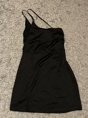 Stradivarius satin black dress