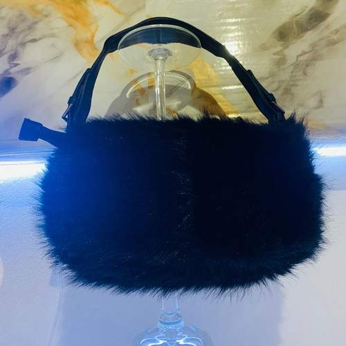 Fur shoulder bag new black