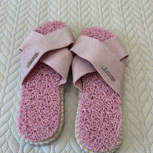 Slippers like new size 37 pink and white