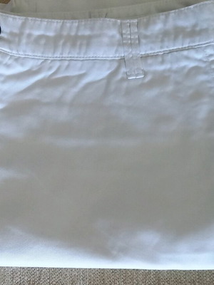 White shorts like new, size M