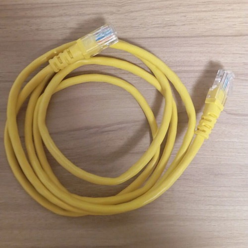 Cat6 UTP 24 AWG PVC round patch cord 1.5m used, yellow