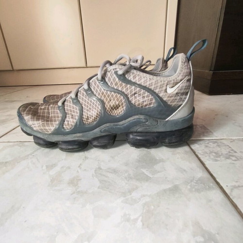 Nike Vapormax gray like new, size 43