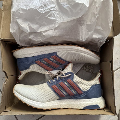 Adidas Ultra Boost sneakers new size 45 white