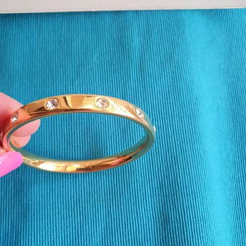 Vintage Monet bracelet like new, 22k gold plated with crystals