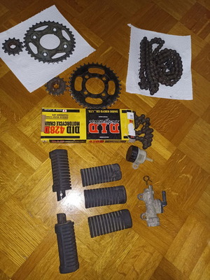 JT Sprocket Sets used, 2 sets with footrests, container, pump for Honda Innova
