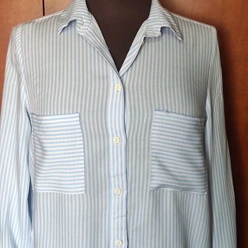 Women's striped H&M shirt like new, blue and white