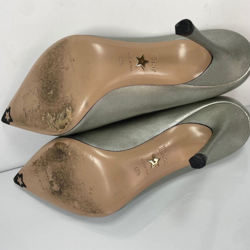 Christian Dior leather pumps size 40.5 like new, platinum color