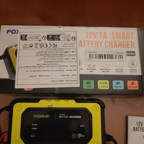 Battery charger 12V 7A new for car and motorcycle