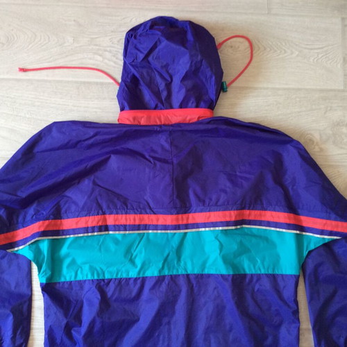 Adidas vintage windbreaker bright purple size S unisex used