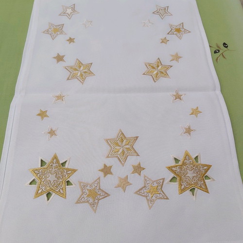 Christmas Table Runner White With Gold Stars 35×175cm