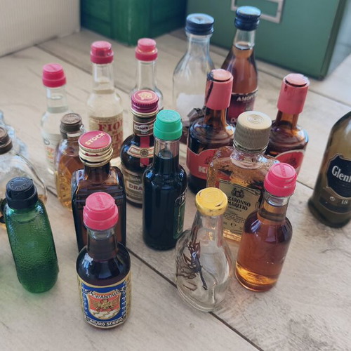 Miniature liquor bottles used, set of 21