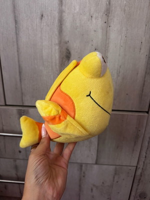 Plush fish bubble like new