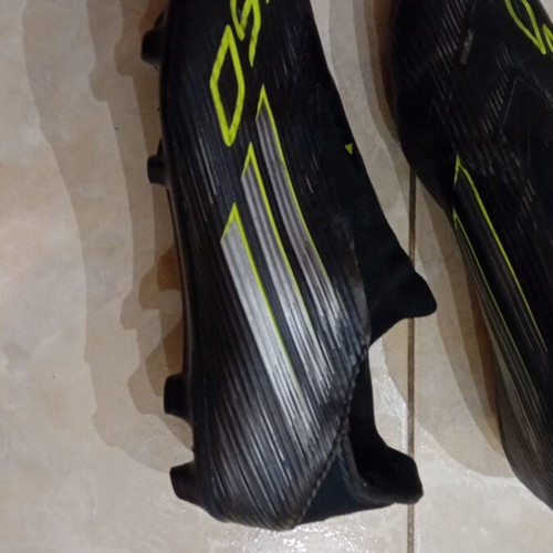 Adidas F50 League Laceless FG/MG shoes like new, size 44, black and green