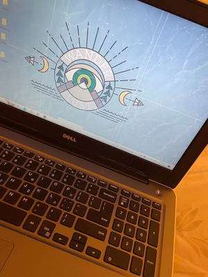 лаптоп Dell Inspiron 5567