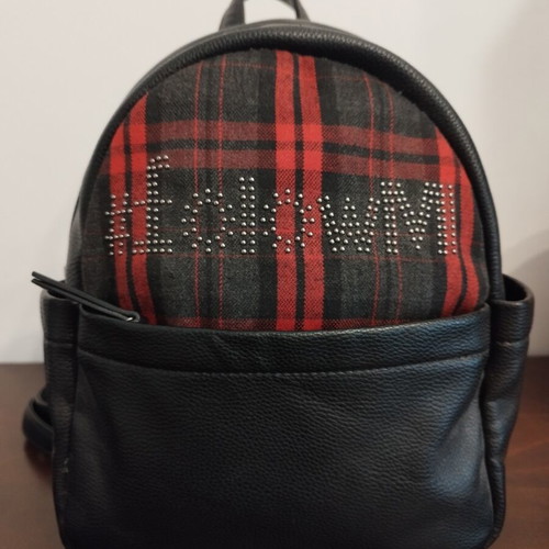 Migato women's backpack like new, black with plaid details, 100% PU