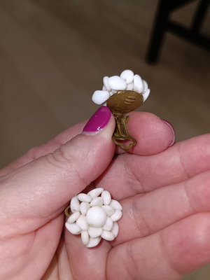 Vintage clip-on earrings milk glass flower design, like new