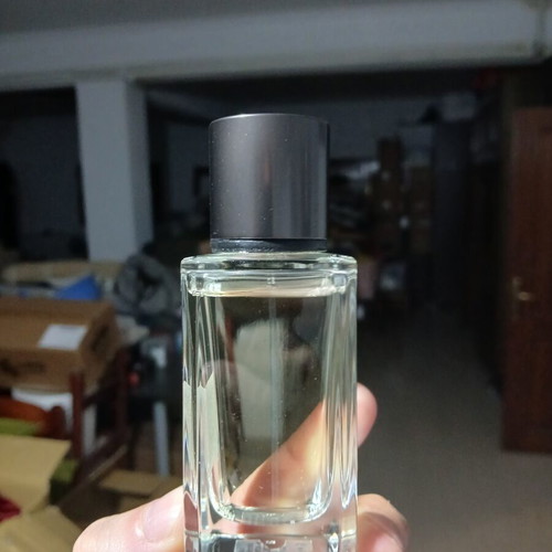 Banana Republic Linen Vetiver Eau de Parfum 75 ml like new