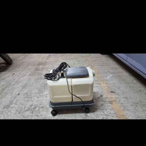Societe RVB ES13 professional vacuum cleaner used for wet and dry cleaning