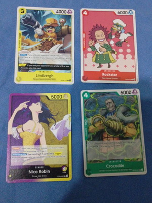 One Piece cards like new, pack of 4