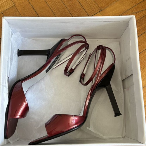 Beatrice burgundy heels size 37 like new