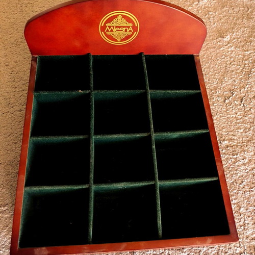Wooden luxury Mlesna tea box 12 slots like new