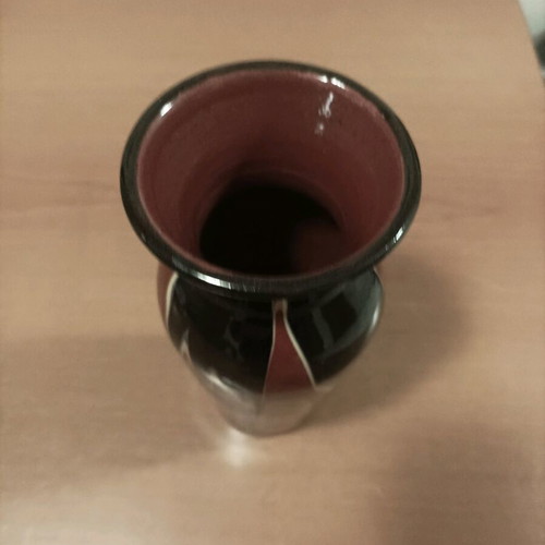 Clay vase new, height 20 cm