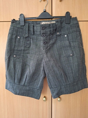 Winter women's Attrattivo shorts L used, dark grey herringbone
