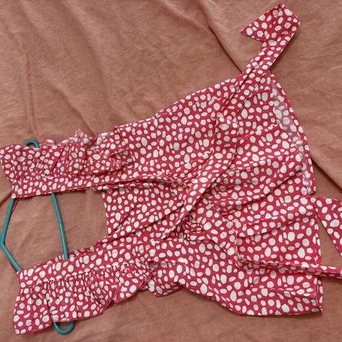 Summer top like new, white and pink, one size