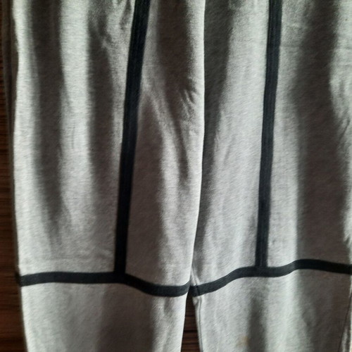 Sweatpants medium used, gray and yellow