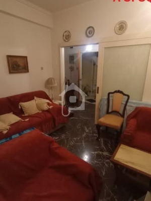 Μονοκατοικία με δύο ανεξάρτητα διαμερίσματα στον Πειραιά, 4 υπνοδωμάτια, 2 μπάνια