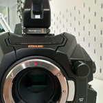 Blackmagic URSA Mini Pro 4.6K G2 like new, V-Mount ready kit