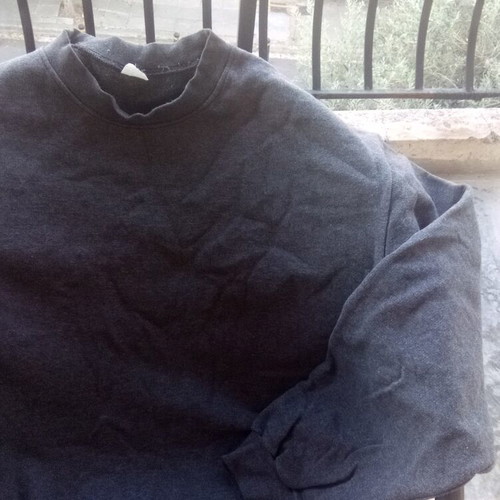 Men's sweatshirt, size large
