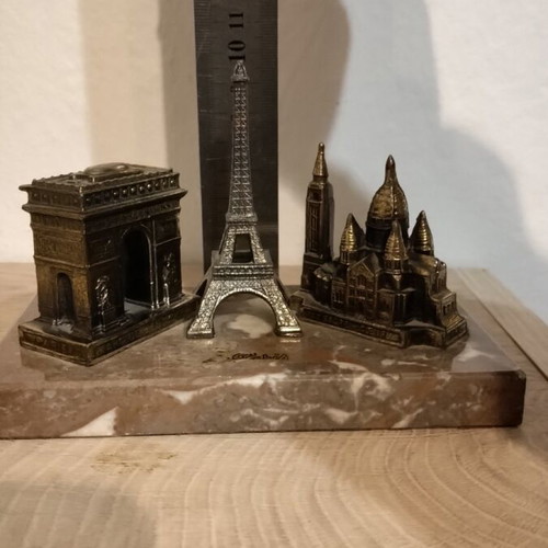 Paris desk decor like new, bronze figurines with marble base