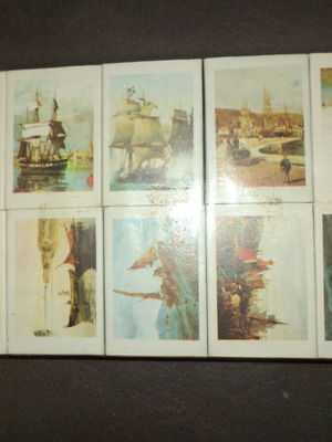 Matchboxes set like new, 10 full
