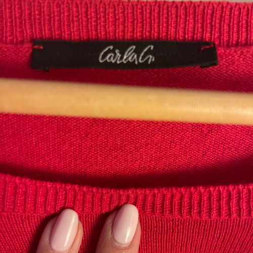 Red pullover with silver cuff buttons, wool and cotton, size M