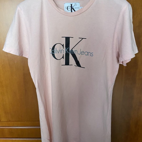 Calvin Klein women's t-shirt like new, size M