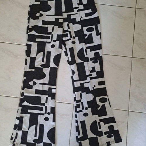 Bershka pants size M