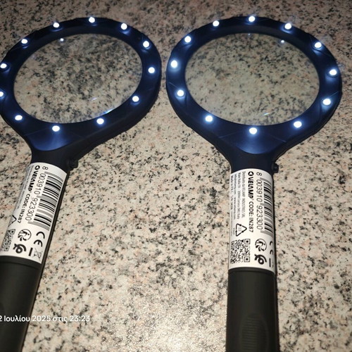 Magnifying lenses new, set of 2 with light