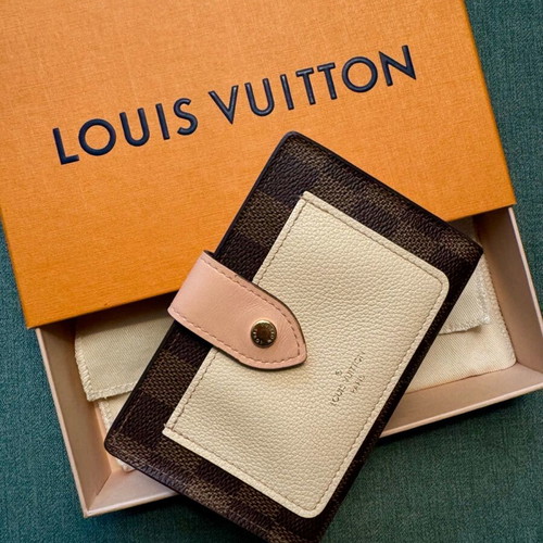 Louis Vuitton Juliette wallet like new, Damier canvas and Rose Ballerine leather