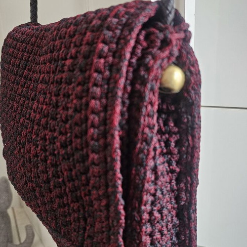 Vassu knitted shoulder bag, burgundy