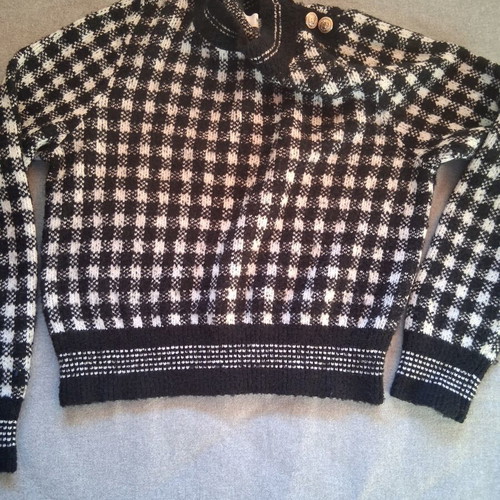 Mango short winter sweater used, black and white, size M