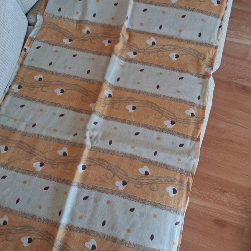 Double bed sheet with earth tones, new