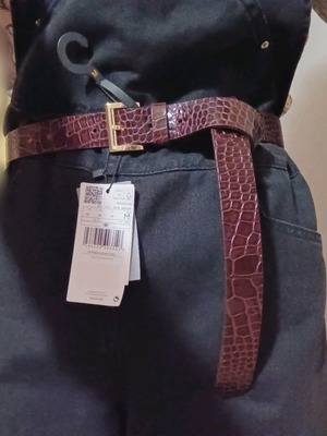 Mango leather waist belt new with crocodile pattern and gold buckle