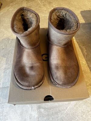 Ugg Australia boots size 38, brown