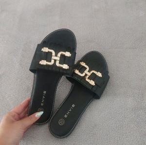 Envie flats Νο 37